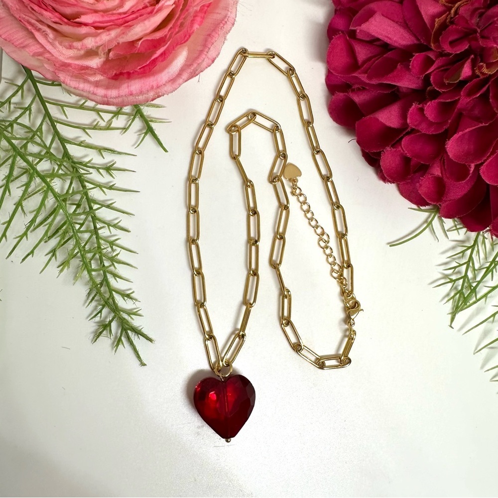 NEW⚜️Crystal Heart Charm Necklace - Picture 4 of 7